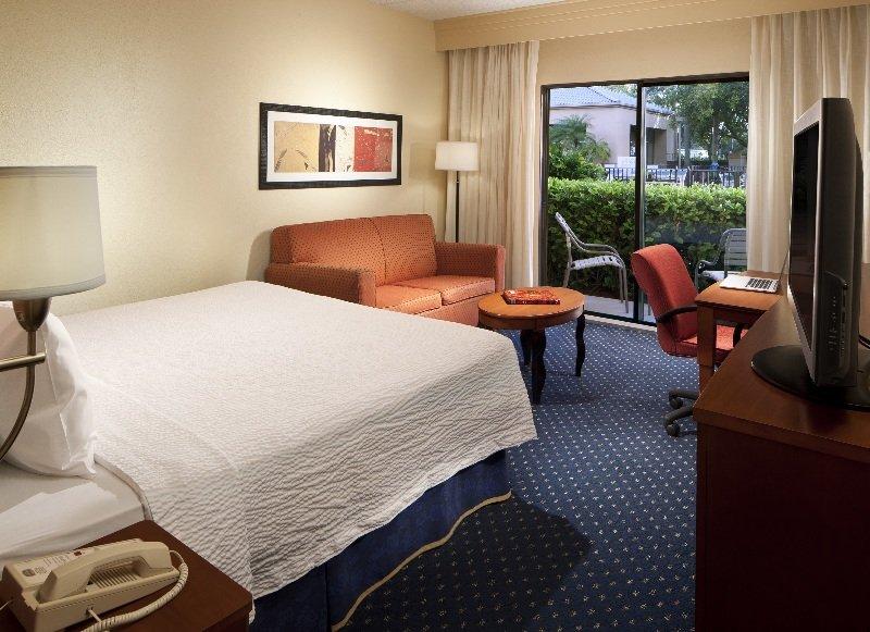 Hotel Courtyard Airport West Doral 3酒店庭院机场*