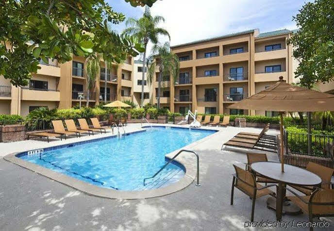 迈阿密Courtyard Airport West Doral酒店